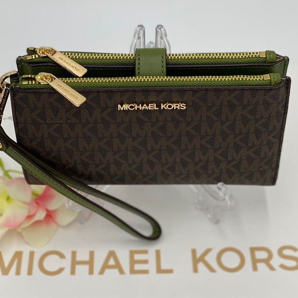 MICHAEL KORS LARGE DOUBLE ZIP WRISTLET EVERGREEN - Picture 2 of 16